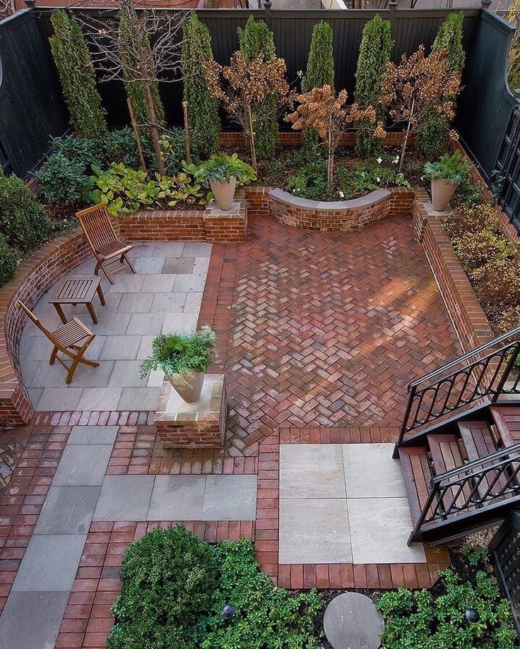 Strakke bestrating voor tuin, oprit en terras